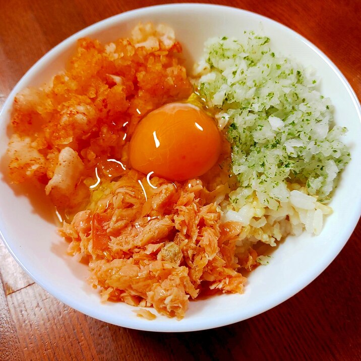 ●超簡単★大根おろし2色のせ♪夏の爽やか卵かけご飯
